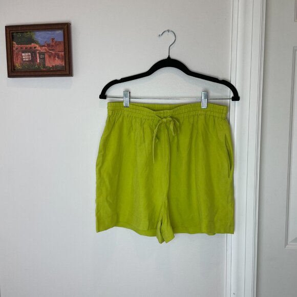 100% Silk Lime Green Shorts - Clio Petites PL - Picture 2 of 8